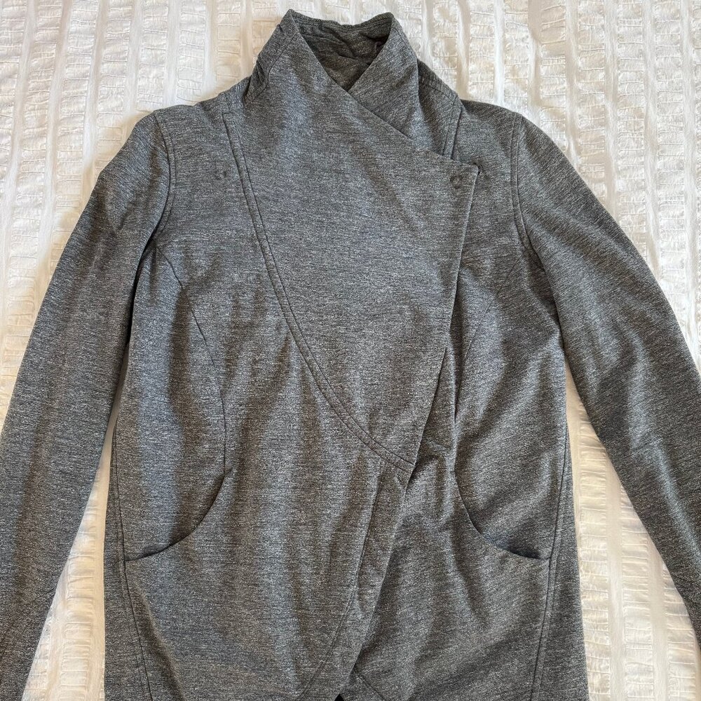 Lululemon That's a Wrap Jacket